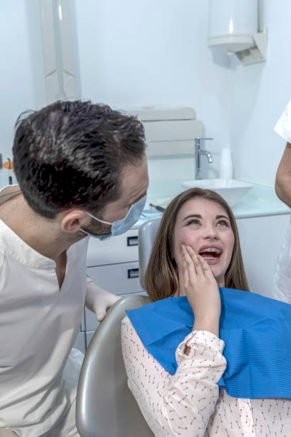 Best Weekend Emergency Dentist in Lake Mohegan, NY